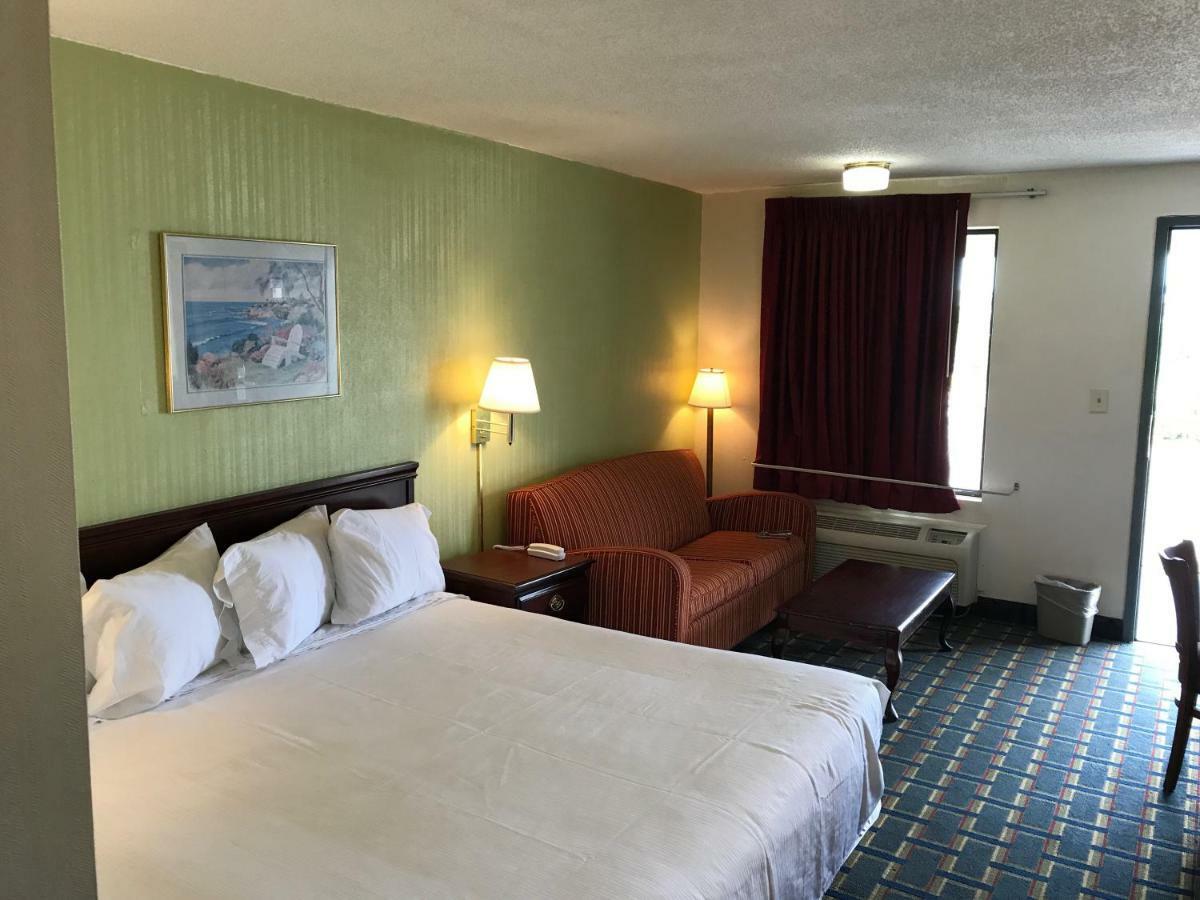 Scottish Inns Augusta Bagian luar foto
