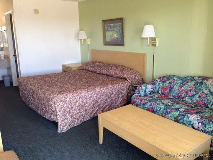 Scottish Inns Augusta Bagian luar foto